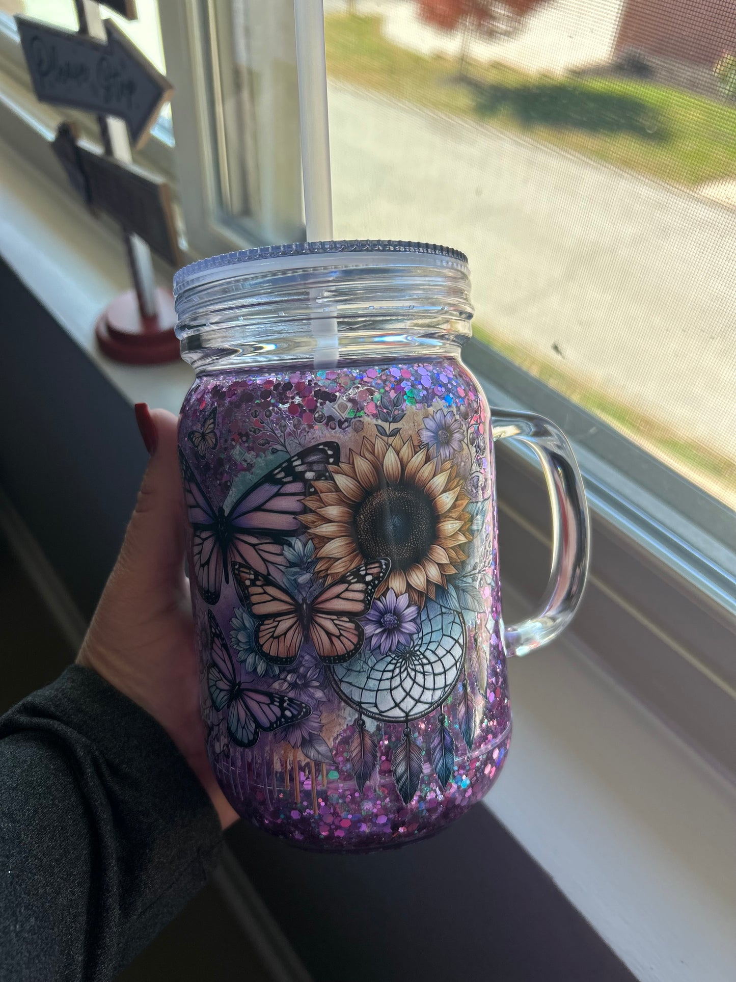 20oz Mason Jar with Glitter Effect and Sunflower and Butterfly Design