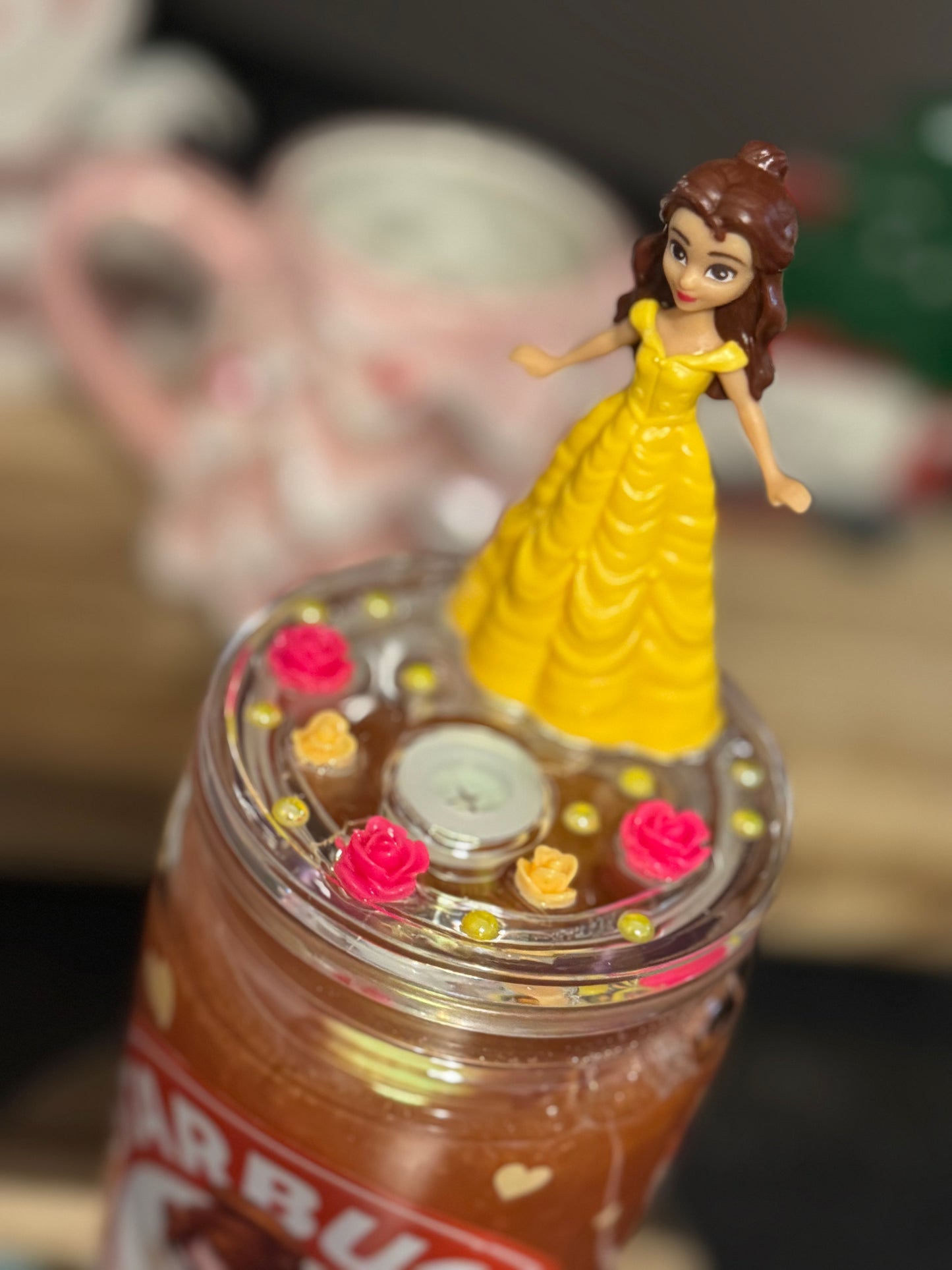 16oz Acrylic Mica Powder Snowglobe with Decorated Lid and Straw